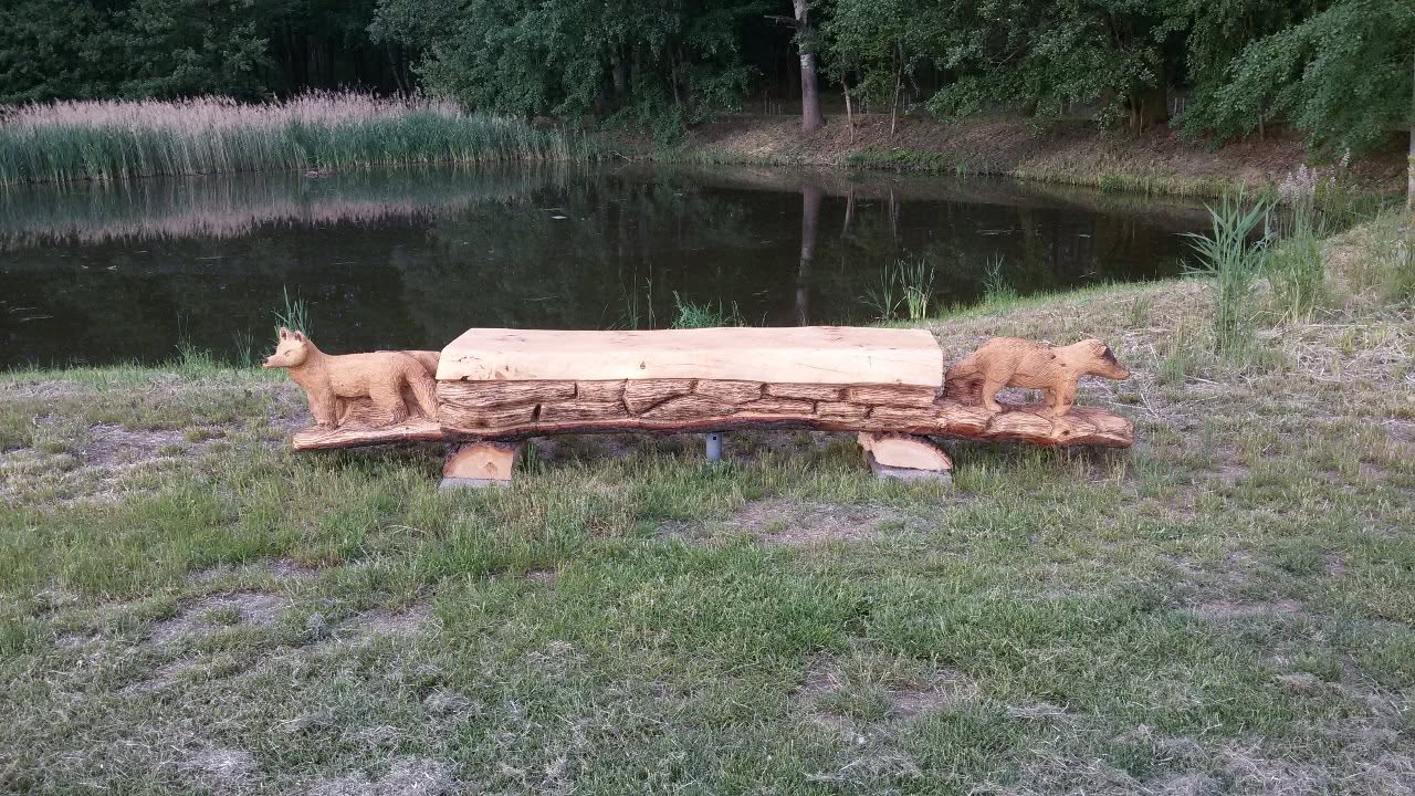 Lavička u rybníka